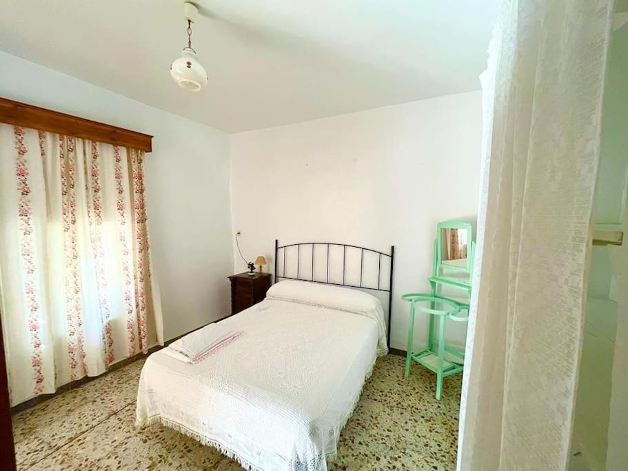 Casa Bejar, Tranquila Casa Con Chimenea, Patios, Junto A La Piscina Βίλα Canete la Real Εξωτερικό φωτογραφία